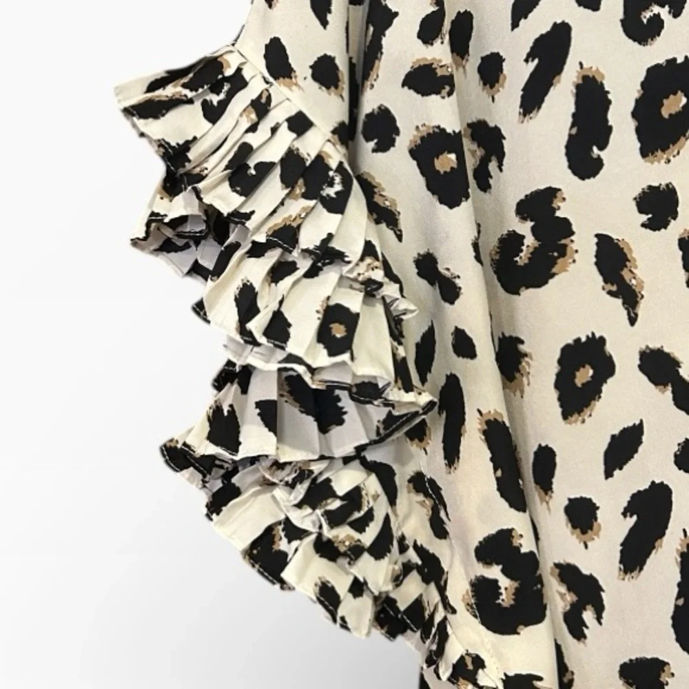 Jodifl Leopard Print Loose Fit Pleated Sleeves Blouse Women’s Size Small - Picture 6 of 11